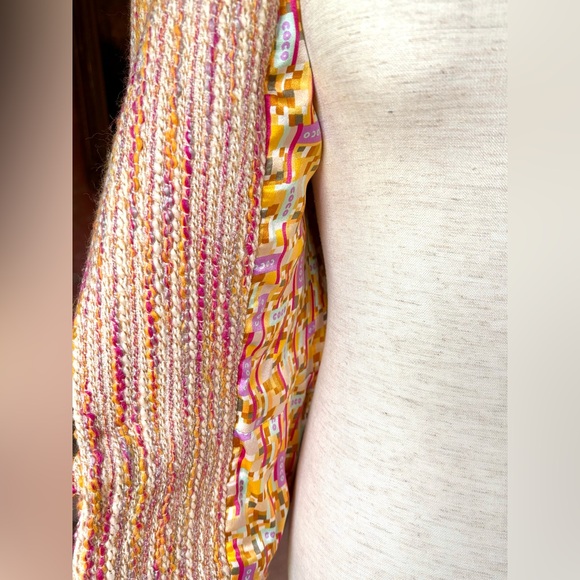 CHANEL ❌SOLD❌2001 LESAGE PINK TWEED JACKET VIVRANT COCO SILK LINING NEW - Picture 11 of 12